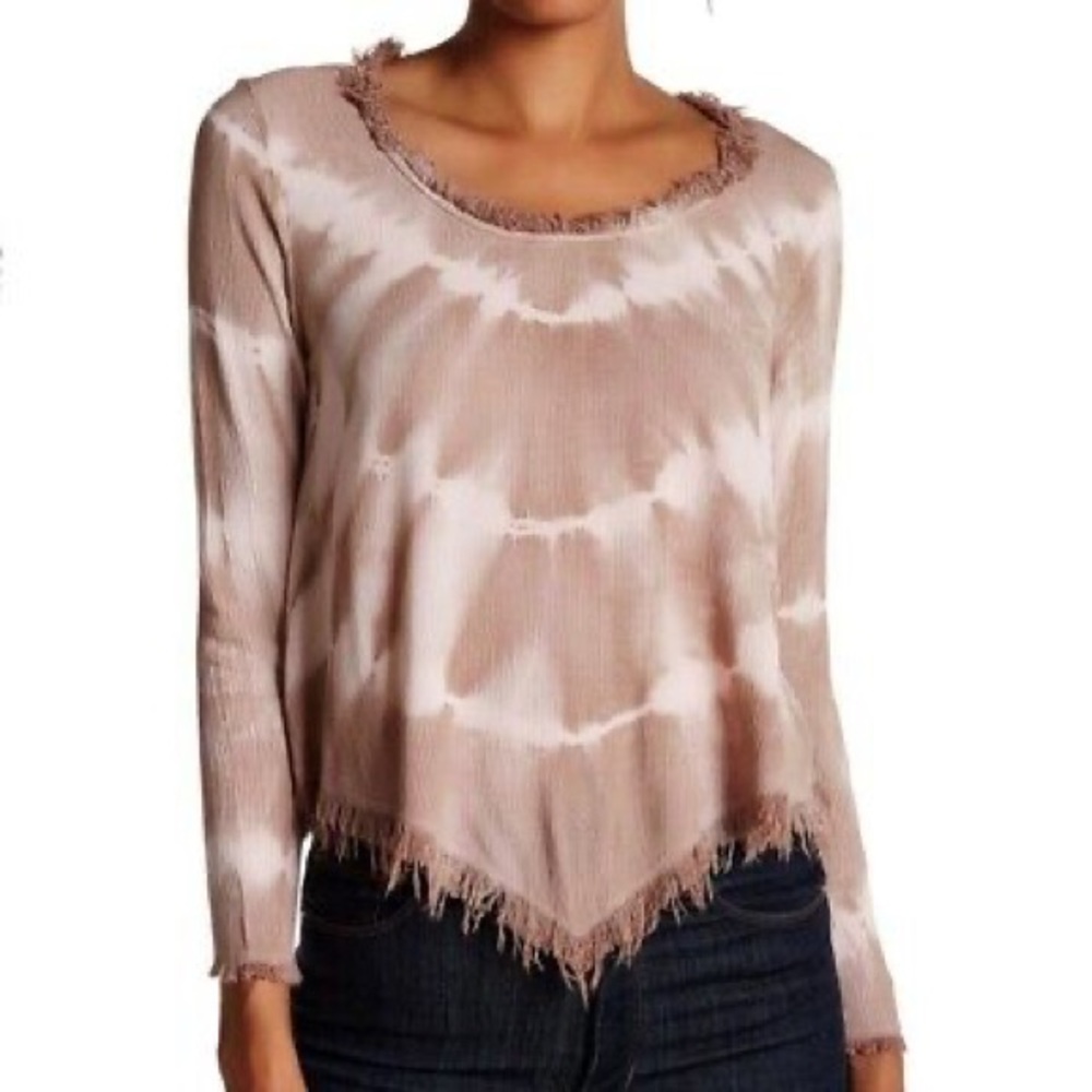 Vintage Havana tie dye fringe asymmetric hem top!